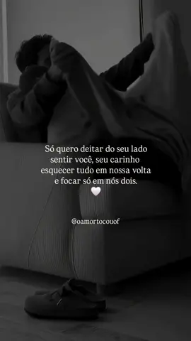 🖤 Às vezes, tudo que a gente precisa é de um momento de paz ao lado de quem a gente ama... Deitar, sentir o carinho, esquecer o mundo lá fora e focar só em nós dois. ✨ Porque é no abraço certo que a vida faz sentido. @oamortocouof #AmorVerdadeiro #ConexãoReal #JuntosÉMelhor #Carinho #Paz #momentossimples 