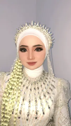 MUA by @unzil_zila  recommended banget ❤️ yang mau bisa langsung check tik tok kak unzila🙏#trend #tiktokersjember #wedding #weddingtiktok #arabic #weddingnasheed #fyp #weddingdress 