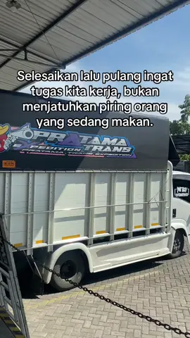 #storytruk #foryoupage #euro4 #drivermudapunyacerita #karyasantosagroup #krodong_mania_indonesia #trukmaniaindonesia 