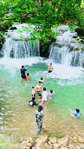 Suối bản mòn - mộc châu #xuhuong #dulichmocchau #mocchau2025 #dulich #mocchauchill #thoitietmocchau #suoibanmonmocchau #canhdepmocchau 