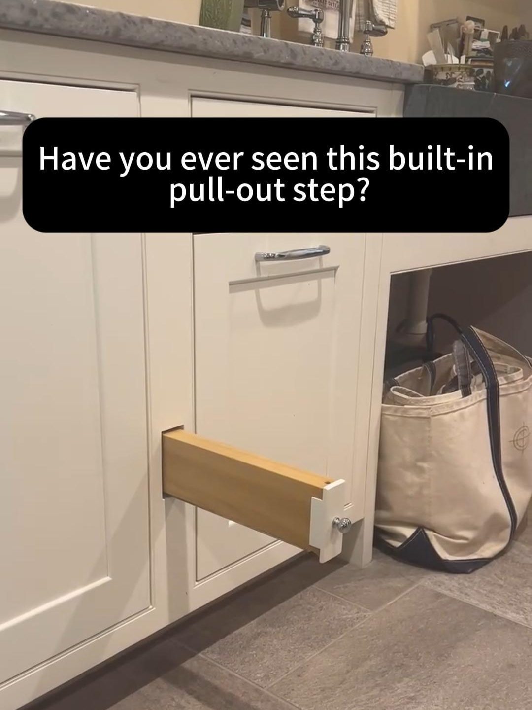 Have you ever seen a built-in step like this in a kitchen cabinet? 👀✨ Just pull it out, step on it, and reach for items that are high up without having to hold onto a chair This is a clever detail you never knew you needed before - simple, hidden, and super convenient for everyday use! ✨ What do you think of this design? Leave your comments below! #kitchenhack #smartkitchen #cabinetdesign #customkitchen #kitchendesign #smallspaceliving #kitchenstorage #kitchengoals #interiordesign #smartdesign