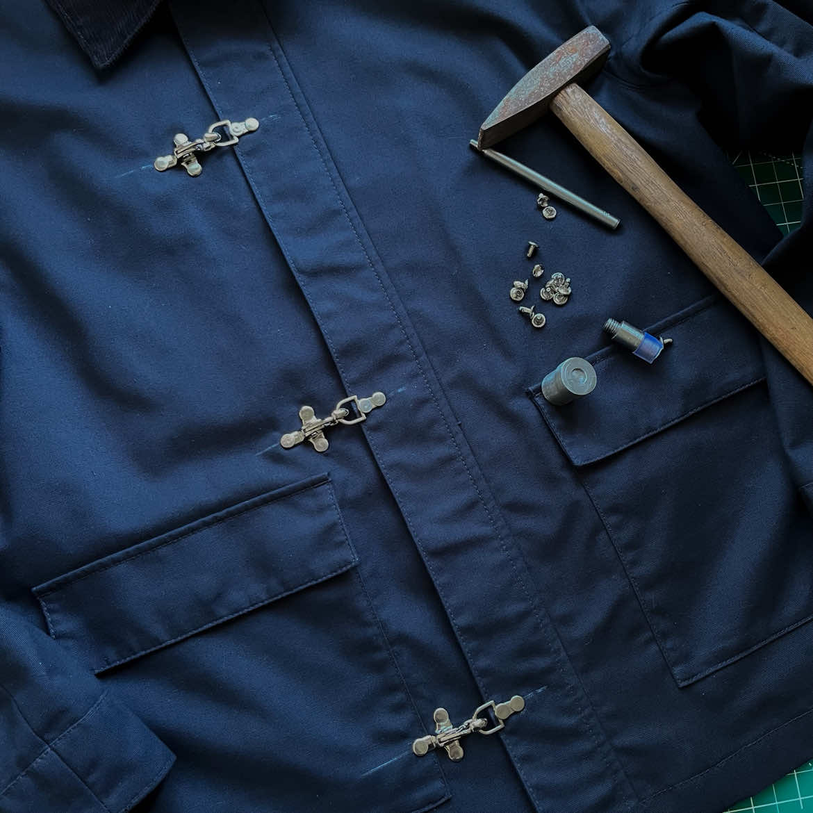 DIY Fireman Clasp Jacket Link in bio no.114 Follow @fauzanwcksn for men’s fashion and outfit ideas!  #OOTD #DIY #mensfashion #outfitideas #outfitoftheday #mensstyle #fyp #fypシ゚viral 