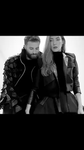 Fabuloso Norma y Mateo en photo shooting. @normaniviaoficial @Mateo Varela( peluche 🧸 🇨🇴)  #normanivia #mateovarela  #LaCasaDeLosFamososCol2 #norteo #colombia #rcn #LaCasaDeLosFamososCol #teamnorma #teammateo #canalrcn #colombia  #LaCasaDeLosFamososCol2 #Norma #Mateo #fyp #shippeo #normaymateo