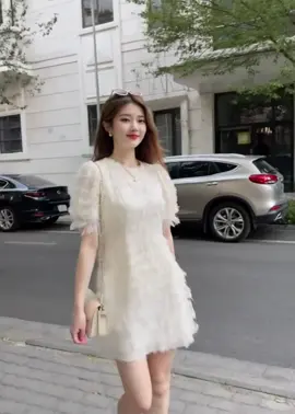 Đầm xuông tay phồng lông vũ#thoitrangnuhottrend2025#thoitranghottrendtiktok #thoitrangtieuthuxinh #vayxinh 