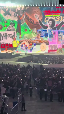 Kendrick Lamar NOT LIKE US Full performance night 2 in Toronto.  #fyp #notlikeus #kendricklamar #toronto #rogerscentre 