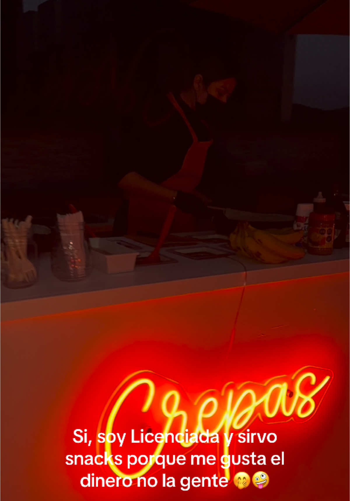 Me gusta mi trabajo 🧡#fyp #emprendimiento #snackbar #waffles #ensenada #humor 