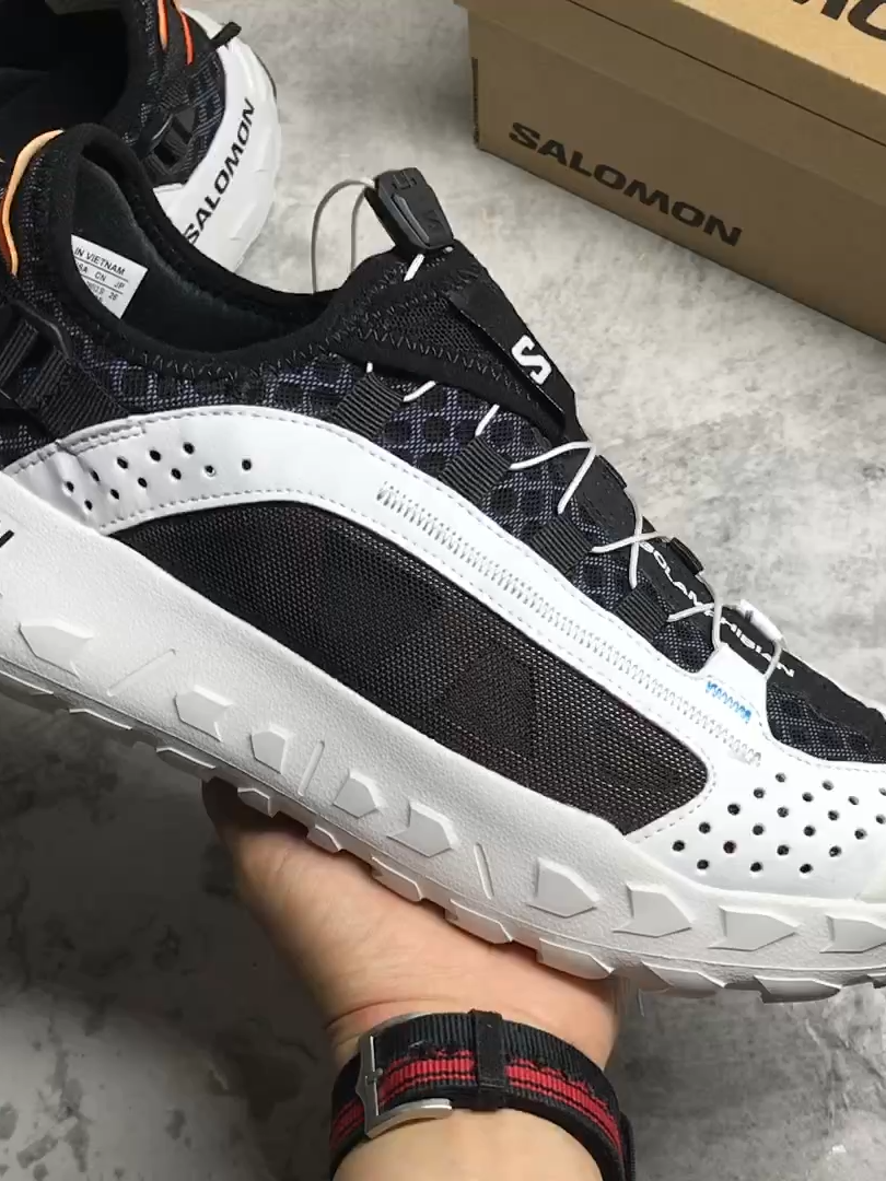 Salomon Sol Amphibian