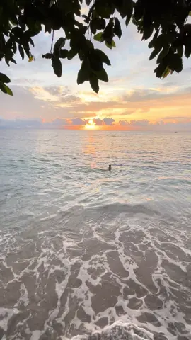POV: This is your view when you wake up. #fyppp #bicol #camarinessur #nature #dagat #nicotine 