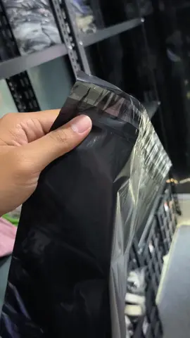 Plastik Polimailer Hitam 30x40 Kuat Rekat Anti Air Tidak Mudah Sobek Paking Online Toko Pabrik Kantor Sekolah Distro Butik Mall Ruko