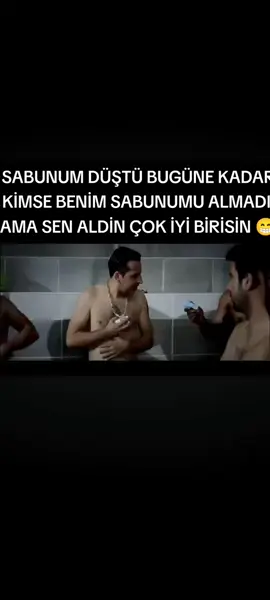 Hapishanede Herkez tarafından dışlanan Adam hapishanenin en güçlü adamı sahip çıkınca Herkez artık bu adama biat ediyor Filmin ismi MC Dandik 