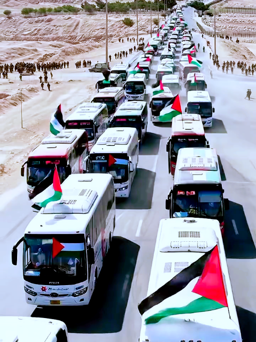 قافلة الصمود 🇵🇸 وصول قافلة الصمود في مشهد مهيب إلى تخوم فلسطين، قادمة عبر الصحارى والسهول والمدن العربية، وقد قطعت آلاف الكيلومترات محملة بروح الوحدة والمقاومة. #قافلة #الصمود #قافلة_الصمود #الجزائر #تونس #ليبيا #follow #me #fyp #CapCut  @tiktok creators  @👑عبدالرزاق 🇩🇿   