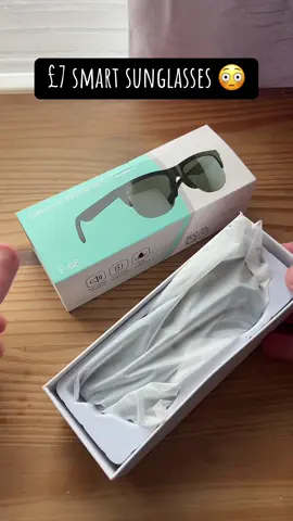Smart sunglasses only £7😳 bargain of the summer. #smartglasses #sunglasse #sunglass #tiktokmademebuyit #spotlight #sunmersale 