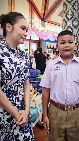 ในขณะที่ผู้คนเฝ้าชื่นชม Miss World คนแรกของประเทศไทย ส่วนชั้ลลลล... #ไม่ต้องบินให้สูงอย่างใครเขา   #ประกวดบรรยายธรรม ระดับประถมศึกษา โดยกรมการศาสนา ณ วัดเวฬุวนาราม ดอนเมือง