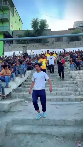 Shaheen colour💛💛 #football #mjmirzoo #skardu #inshallah #othercountry #baltistan #othercountry #chatral #minibrazil @Singay Ali @Za MaNa @SHAHEEN COLOUR 🦅🖤💛 