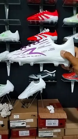 Sepatu Bola Specs Lightspeed Reborn Ungu #tokokasurinoacwonosobo #Tokosportwonosobo #tokokarpetandleslovewonosobo 