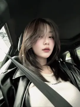 Rate the new cut 1-10?🙂‍↔️🖤 #tammymanatsanan 