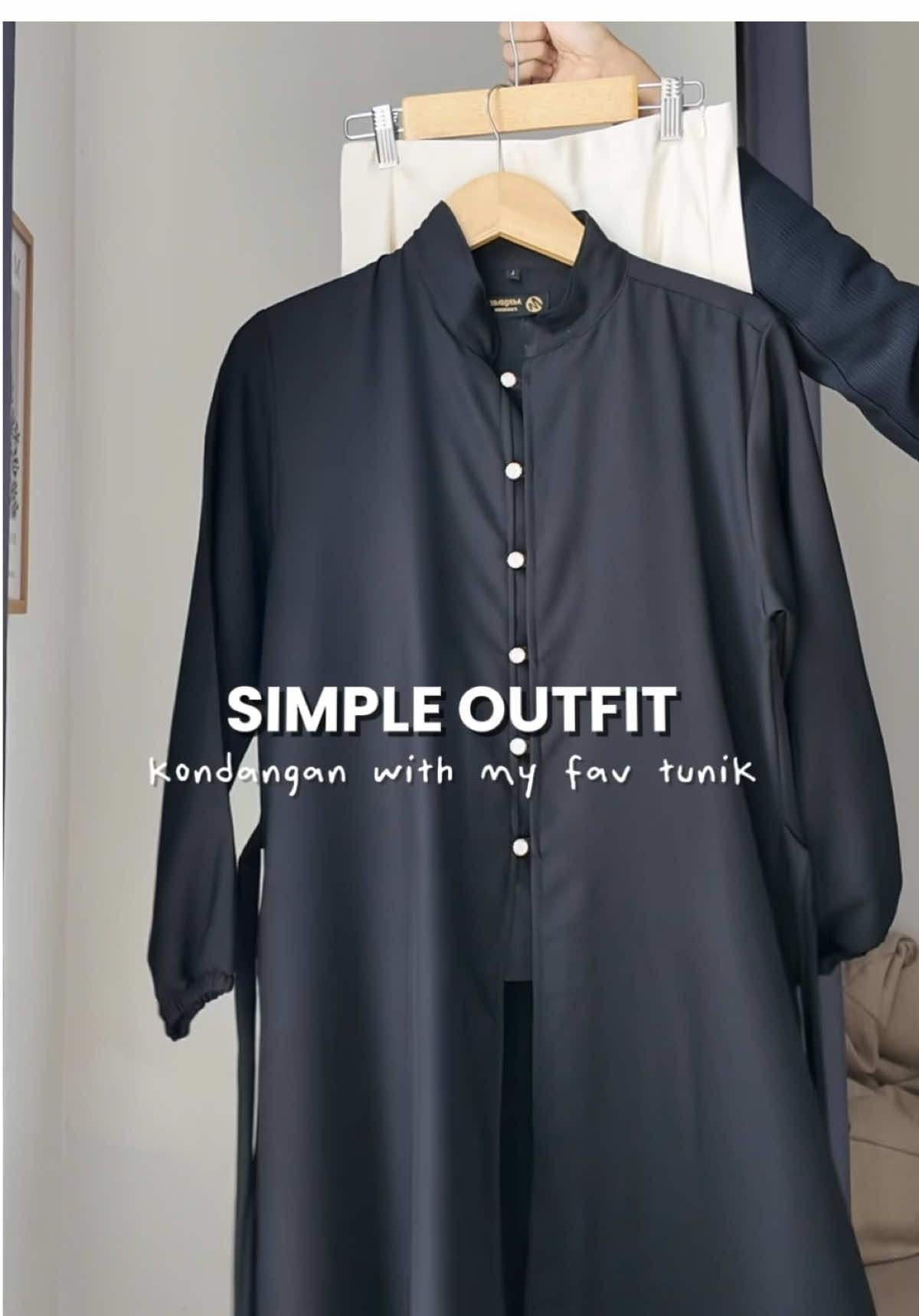 Malaya long tunik emang bikin apotek tutup semua 😩🫶🏻 #outfitideas #outfitinspo #outfitinspiration #satukontentiaphari #malayalongtunik #tunik #tunikkekinian 