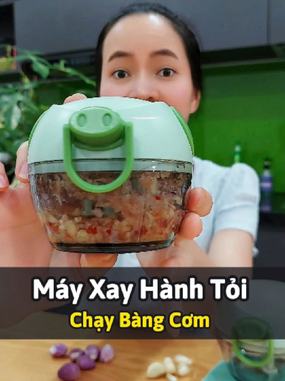Máy Xay Mini Đa Năng Tạo Hình Đầu Lợn Với 3 Lưỡi Dao Kéo Tay ##coixaydanang #coixay #mayxaymini #mayxaykeotay #review #chipbongbmt