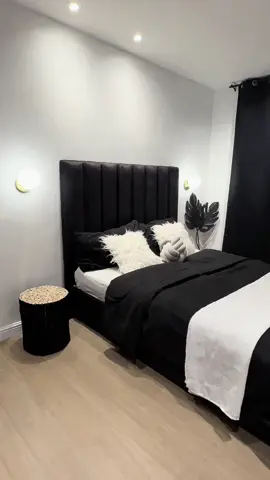 🇲🇺 Black & White Combo #mauritius🇲🇺 #renovation #bedroomdesign #homedecor #trendingsong #review #mauritius #blackandwhite #bed #trends 