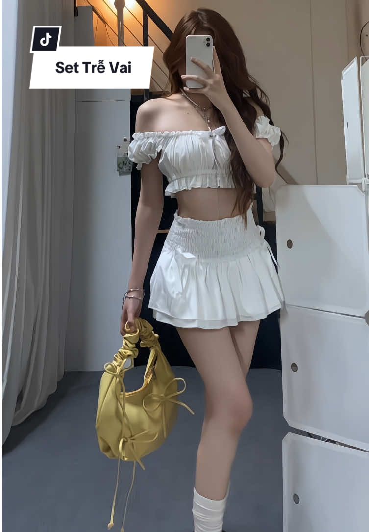 Set xinh mấy nàng tìm bữa giờ nè🎀🎀 #kamiely #settrevai #settrevaimixchanvay #setdoxinh #thaosuneo #tiktokshop #xhuongtiktok #viral 