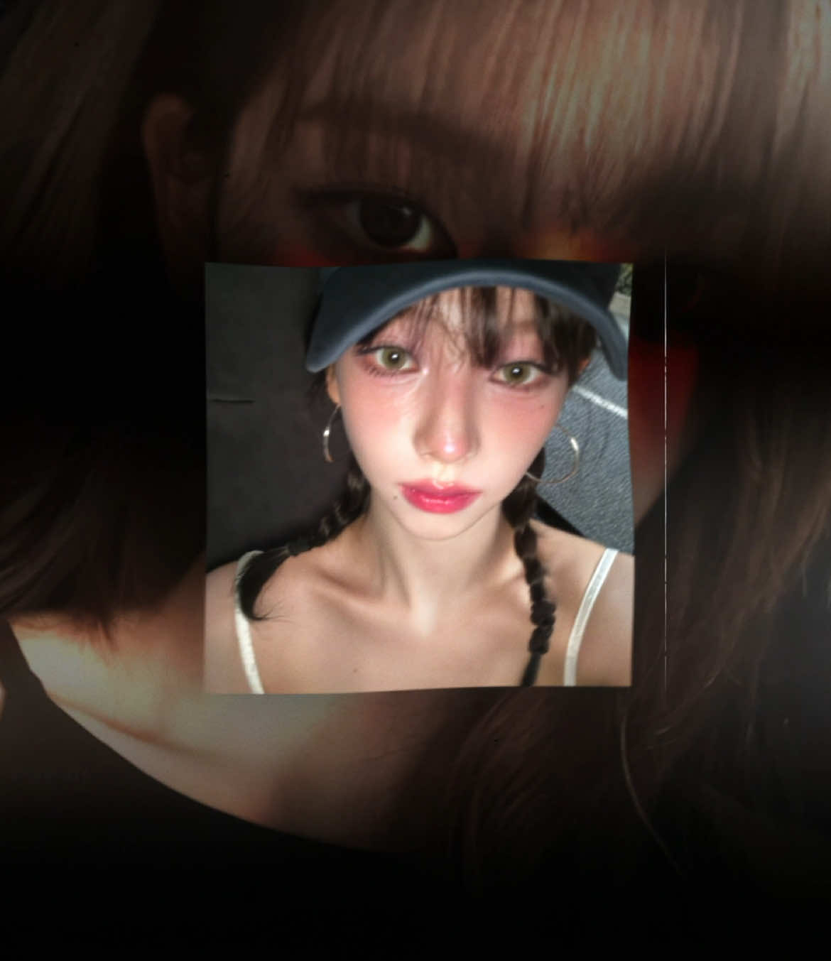 a woman will wear a red jacket and get dragged through hell but a man will wear a maga hat and get away w it bc of his chatgpt apology. yeah.. #karina #karinaedit #fyp #foryou #aespa 