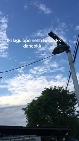 Jan ora. Cetoo🤣#lagujawa #oracetoviral #lagulucutiktok #ngawur #cahedan #embuhwes😂 #fypシ゚viral #fy #pppp #fffffffffffyyyyyyyyyyypppppppppppp #ffffffffyyyyyyyppppppp #fypcokkkkkkkkkkkk 