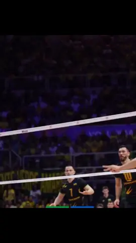 Definam esse levantamento do nosso queridissimo king  ruivo Lucas B, com uma única palavra... a verdadeira definição de levantamento perfeito🥹💞 #lukasbergmann #juliabergmann #volleybrasil🇧🇷 #volleyball #foryou #fyp #fy #Love 