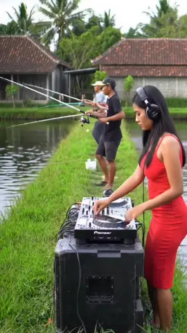 Strike dapat duyung bolo 🤭🧜#sobatmancing #mancingmania #hobbymancing #veo2 #mocel🎣 #strike #djremix #djjelly 