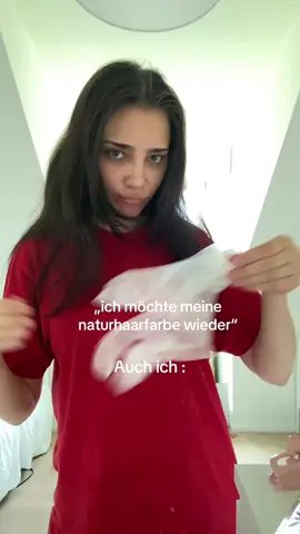 Hab kein Geduld 🥲 . . . . . . . . . . . . . . . . . #fy#videoviral #haare #färben #haarefärben #fyp#bored #viralvideos #trendingsound #fyfyfyfyfyfyfyfyfyfyfyfyfyfyfyfyfyfy #fürdich #beautytips 