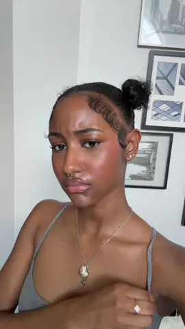 Hot mama  