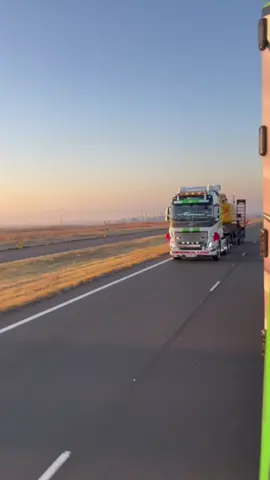 Abnormal Run.. 🚩 @Camlin Govender  @NEKP  #trucksoftiktok #truckinglife #containerboyz #durban #ontherun #southafricatrucks #abnormalloads #truckerlife #truckinglifestyle #longdistancetruckers #johannesburg #capetown #trucking #durbantiktok #durban #fyp 