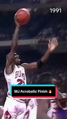 Throwback to this epic finish by MJ 👏 #NBA #Basketball #ChicagoBulls #MichaelJordan 