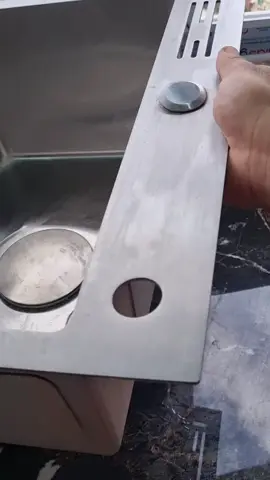 petite bricole évier cuisine #plombier #plomberie #plumbers #plumbersoftiktok #solution #repair #satisfyingvideos #ASMR #europe #asmrsounds 