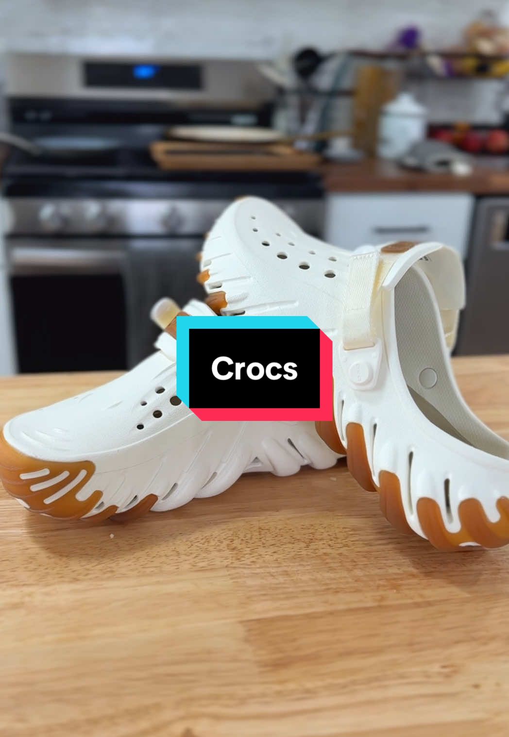 Crocs Echo Ro Clogs #crocs #echo #tiktokmademebuyit  #TikTokShopCreatorPicks#tiktokshopsummerturnup  #tiktokshopfathersday  #fathersdaygift #funinthesun #dealsforyoudays #tiktokshopunboxing 