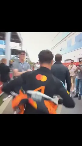 I had to 😂 anywaysss CANADA QUALI TIME and I’m not working thank god. Who’s readyyyy  #landonorris #lando #norris #ln #ln4 #4 #four #SuperModel #adrianalima #victoriassecret #model #back #muscles #damn #mclaren #walk #modelwalk #canada #montreal #formula1 #f1 #formulaone #f1tiktok #paddock #suit #race #racing #drive #racer #driver 