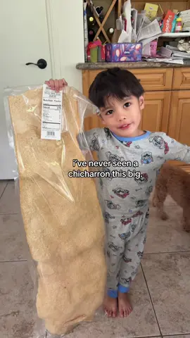 it’s bigger than my nephew 😭 #chicharron #northgate #northgatemarket 
