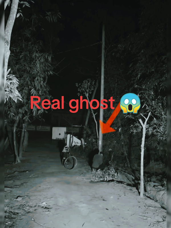 Real Ghost 😱#horror_#ghostarea_#horrorfilm_#ghost_#horrorstation_##aahatbhoot_#hhorrormovie_orrorghost(1080p)#foryoupage #fyp #fypシ #fypシ゚viral #virelvideo #tiktok 