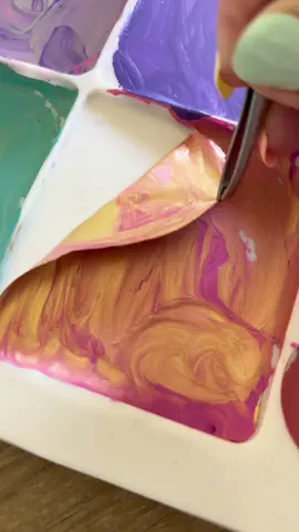 Peeling dried paint off a palette—quiet, crisp, and so satisfying 🎧🎨 No talking, just pure ASMR for your ears and eyes. #ASMRPeeling #PaintPeel #SatisfyingVideo #OddlySatisfying #ArtASMR #NoTalkingASMR #PalettePeel #TikTokShop #ASMRVibes #PeelTok