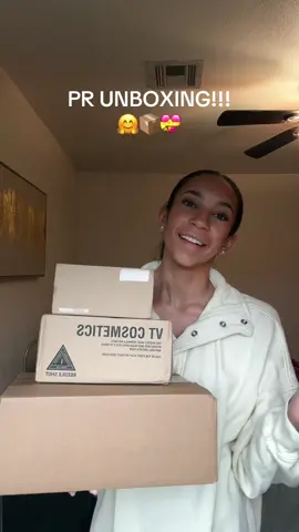 PR unboxing!!! thank you @dasique_usa @VT Cosmetics US @BIOHM Health 🤗📦💝 #unboxing #PR #haul #dasique #vtcosmetics ##biohm##biohmhealth##foryoupage##fyp##fypシ##microinfluencer##smallcontentcreator##roadto2k