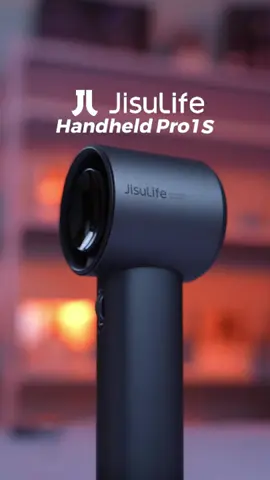 🔥 Panas terik? Gak masalah! Dengan Jisulife Pro 1S, angin sejuk selalu menemani kapan pun & di mana pun. Daya tahan baterai lama 🔋 Angin kencang tapi tetap hening 🍃 Desain compact, gampang dibawa ke mana aja 🎒 #Jisulife #jisulifeindonesia #PortableFan #kipasportable #pro1s 