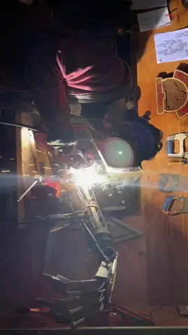 Welding the Rabbit #thewaltenfiles #welding #fivenightsatfreddys #fnaf #anamatronic #sculpture #fyp video credit: @laniepochurek_