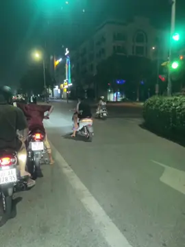 #xh#xhtiktok#xediendovietnam🇻🇳#gogo#gogodo biết thế nào là gogo cầm đầu đoàn đua Chx mang Chu Hạo Nam hồ sen tới đấy 