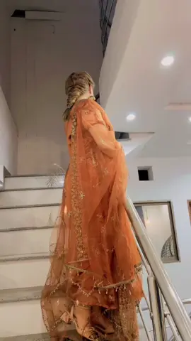 Hayeee🍯🧡🤓