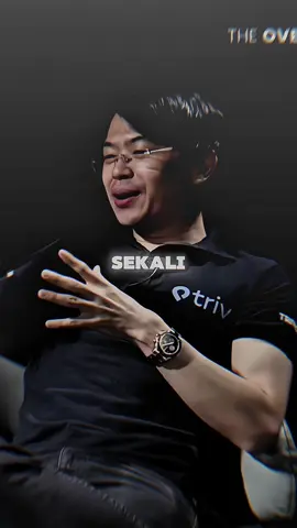 Membalas @Jhon O'Kane Gimana menurut kalian? Yang pura-pura kaya mulutnya gabisa dipegang? Ini pengalaman Ko Gabriel Rey ketemu banyak orang yang beneran kaya bahkan konglo dan akan kasih tau bedanya yang beneran kaya sama yang pura-pura! Sc: yt Overpost  #gabrielrey #podcast #kaya #konglo #overpost #triv #crazyrich 