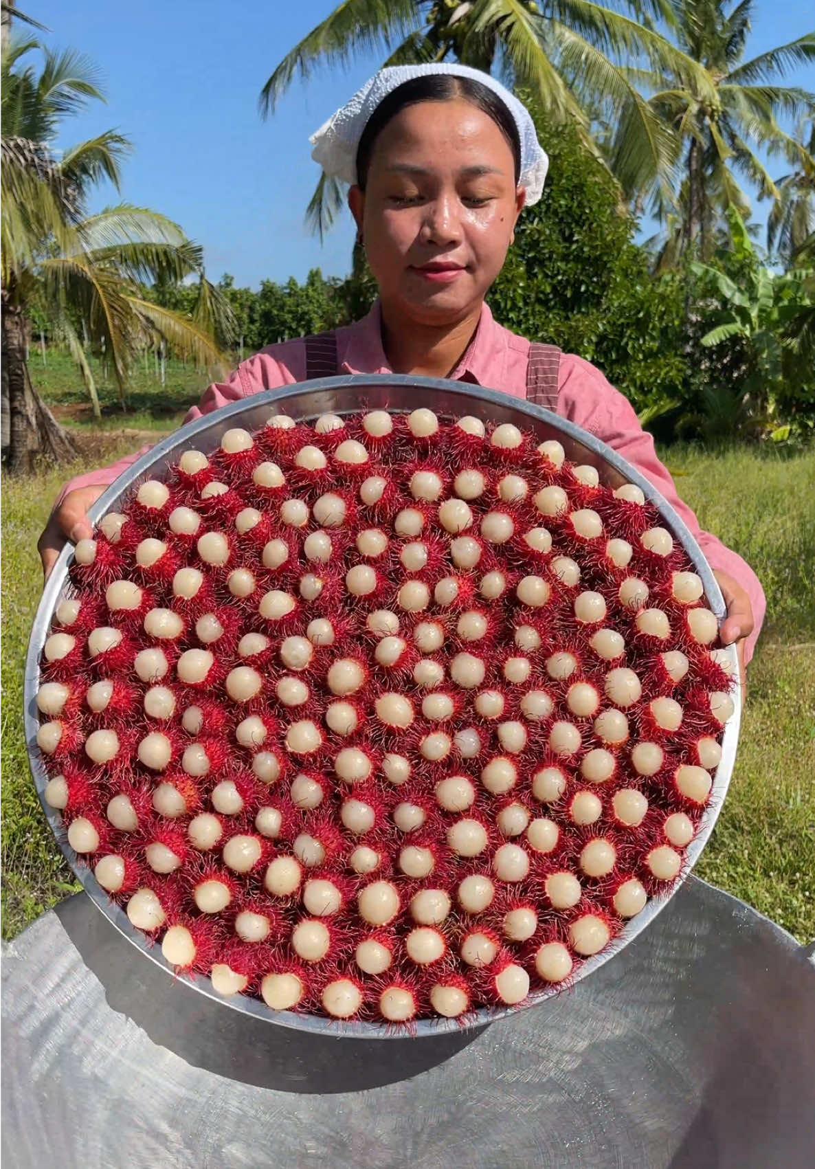 100+ rambutans prepped by hand — pure skill! #foodtokusa #DinnerIdeas #EasyRecipe #jvcookingasmr 