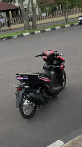 bagusan palang apa jari-jari ya 😅#vario125new #variogen2 #fyp #xyzbca #vavarioan #variomodifikasi_id #ogahjinjitstyle #ring17style #foryoupage #masukberandafyp 
