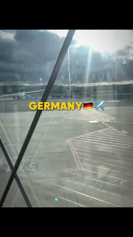 Giấc mơ Đức đếm ngược 🇩🇪✈️⏳ “Cúi đầu là sách vở ngẩng đầu là tương lai. Nỗ lực hiện tại là thành quả của tương lai!” ✍️☘️ #germany🇩🇪 #duhocngheduc #icoeuro #ausbildung #CapCut #hoctiengduc #dream #xuhuong 