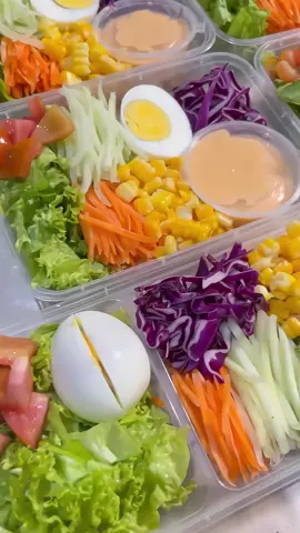 Open order setiap Senin-Jumat, usahakan list order h-1 biar kebagian yaaa🥰 info pemesanan 089506159737 #saladsayurpurwokerto #saladsayur #kulinerpurwokerto 