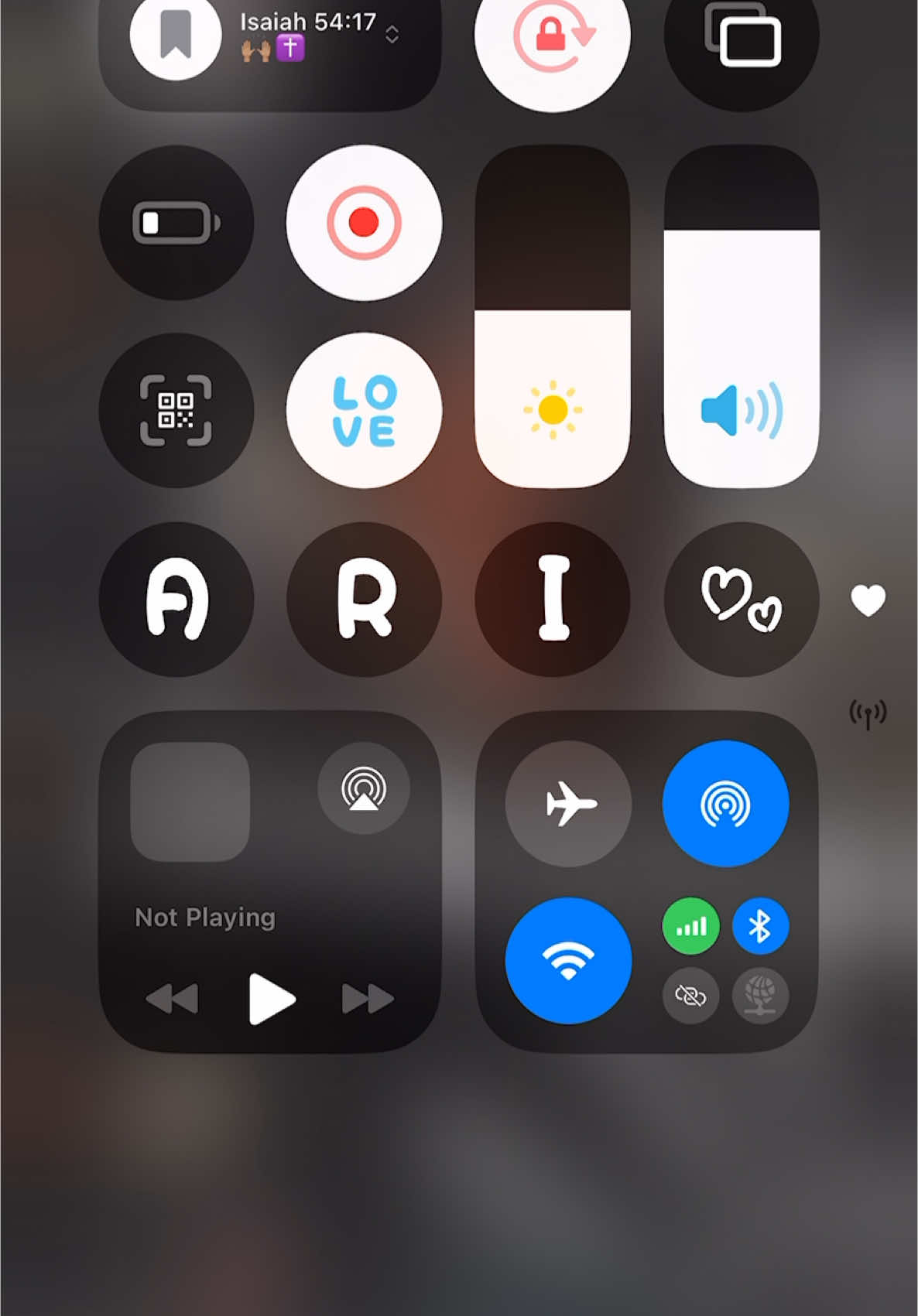 When I can’t sleep I change my phone layout but I’m obsessed with my control center #fyp #iphonetricks 