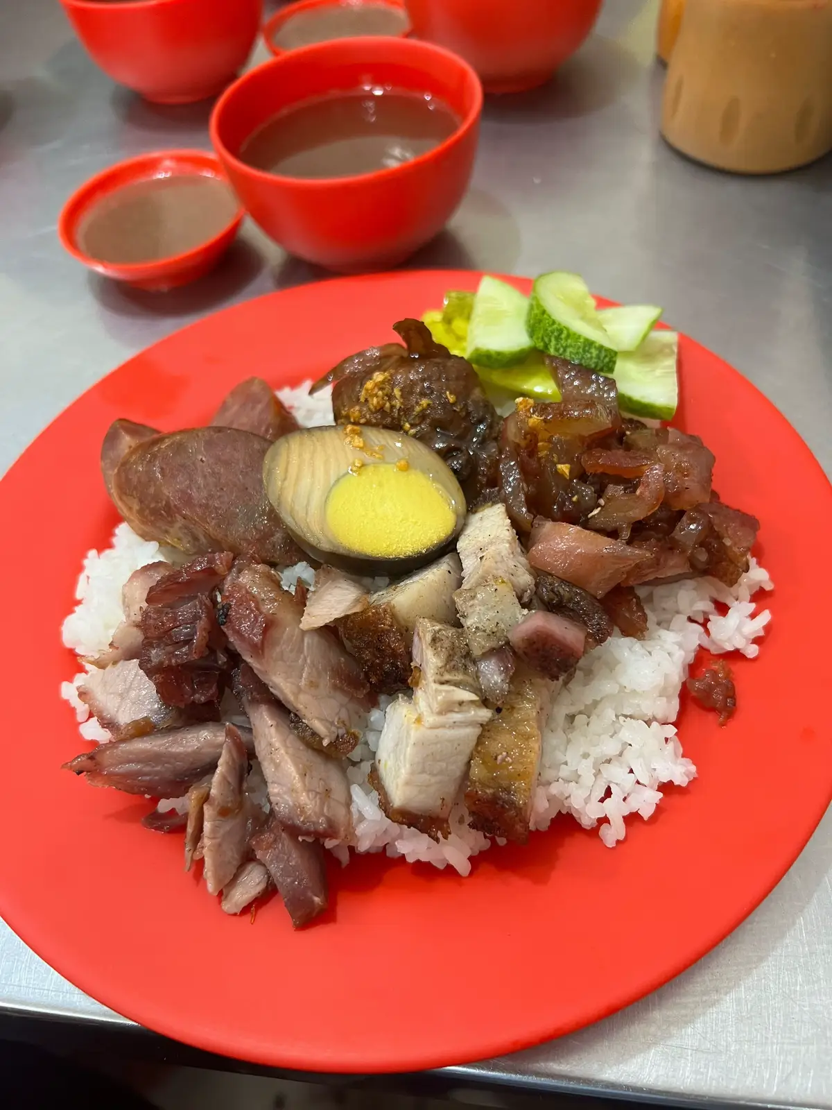 Nasi Campur Aliong enak 🫶🏻🫶🏻 #nasicampur #nasinonhalal #nonhalal #b2 #nasicampuraliong #kulinerjakata #kuliner #makan #makanviral #masukberandafyp #masukfyp #masukfypdong #fyp 